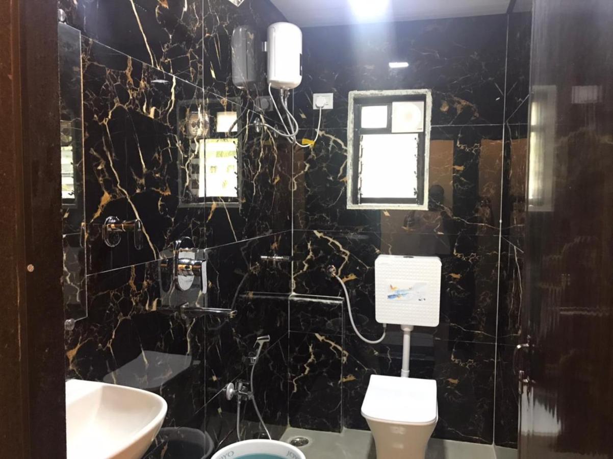 Taloja Midc Hotel Taloje Ngoại thất bức ảnh