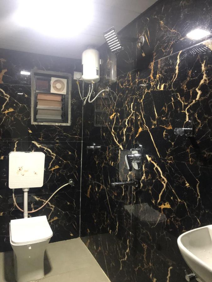 Taloja Midc Hotel Taloje Ngoại thất bức ảnh